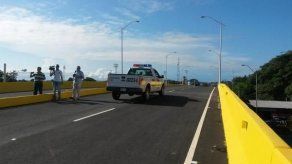 Habilitan parcialmente puente vehicular en David