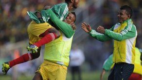 Nigeria gana partido de ida para Brasil 2014