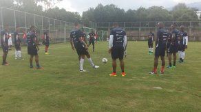 Panamá entrena por penúltima vez en El Salvador