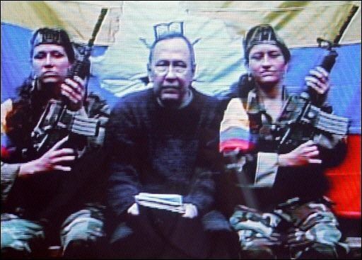 Rescatan ex congresista colombiano rehén de FARC
