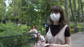 LEANNE ITALIE y EMILY LESHNER