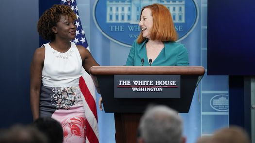 Karine Jean-Pierre y Jen Psaki.