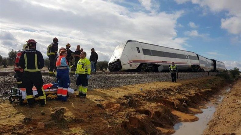 España: 27 heridos en descarrilamiento de un vagón de tren