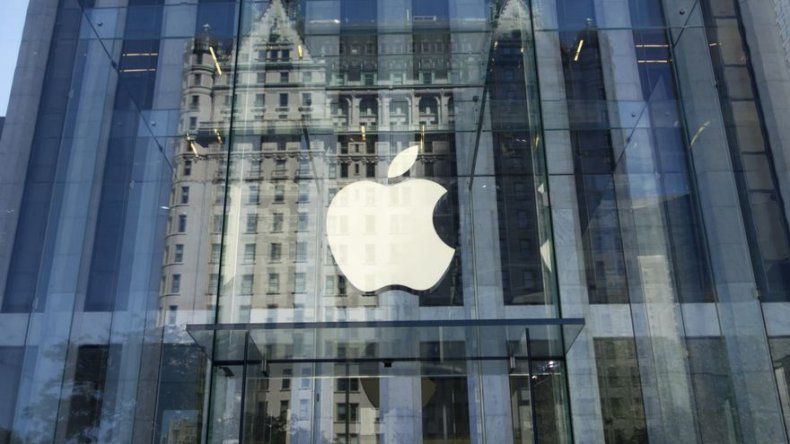 Apple reconoce uso irregular de estudiantes para fabricar iPhone X en China