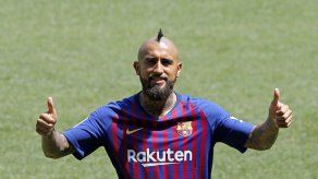 Vidal sueña con alzar la copa de la Champions con el Barsa