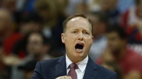 Mike Budenholzer de Atlanta