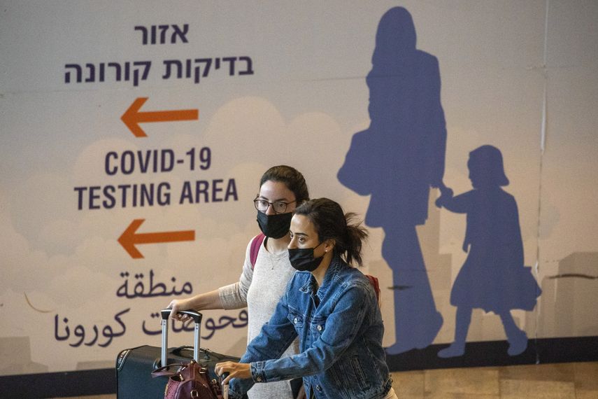 El Ministerio de Salud de Israel ha reportado por lo menos 134 casos confirmados de ómicron desde que surgió la variante a fines de noviembre.