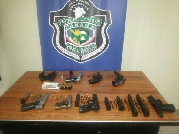 Incautan armas de fuego y droga en Colón durante operativo