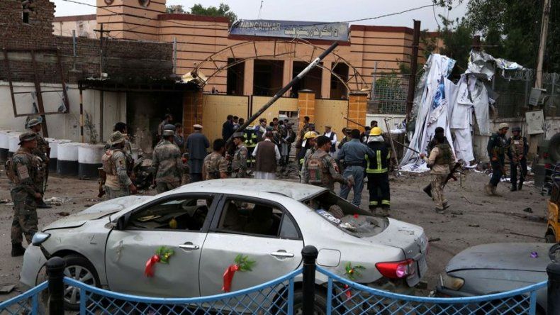 Ataque en edificio de gobierno deja 9 muertos en Afganistán