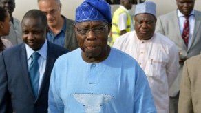 El expresidente de Nigeria duda del regreso de todas las adolescentes secuestradas