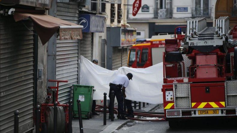 Ocho muertos, entre ellos dos niños, en un incendio en un edificio de París