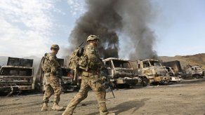 Unos 800 talibanes luchan contra el ejército afgano en el sur del país