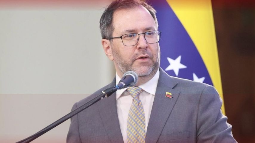 El Gobierno de Venezuela denuncia apertura forzada de valija diplomática en Panamá.