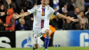 El Basilea remonta ante el Chelsea de Mourinho en Londres