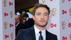 Ed Westwick borra mensajes sobre su inocencia tras ser acusado de abusos sexuales
