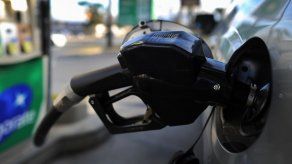 Baja en precios del combustible a partir de este viernes Baja en precios del combustible a partir de este viernes
