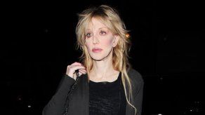 Diseñador acusa Courtney Love de no haberle pagado