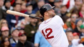 Doblete de Napoli en el noveno le da triunfo 3-2 a Medias Rojas