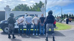 Aprehenden a sujetos que habían ingresado a una residencia en Santiago