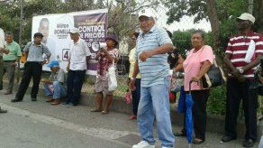 Jubilados insisten en aumento de B/30 por parte del Gobierno
