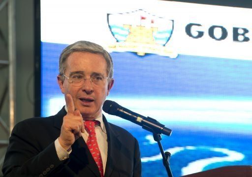 Uribe expresa apoyo a Martinelli ante ruptura de relaciones con Venezuela