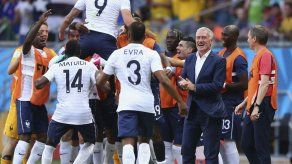 Francia obligada a seguir limpiando su imagen y derrotar a Nigeria en octavos