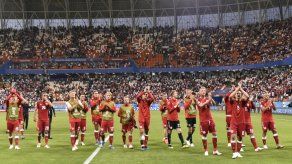 Australia no se desanima al tocarle medirse con Dinamarca