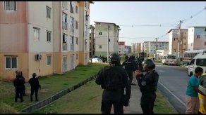 Policía Nacional decomisó armas de fuego y droga este fin de semana Policía Nacional decomisó armas de fuego y droga este fin de semana