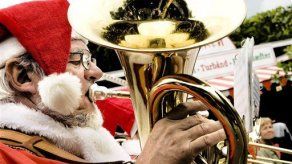 Santa Claus y decenas de gemelos asisten a congreso