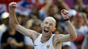 Ruso Kirdyapkin gana el oro olímpico en los 50kms de marcha