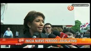 Ayú Prado y Belfon toman posesión de sus cargos