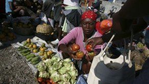 Reducen precio del arroz y despiden a primer ministro