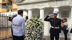 Varela encabezó actos protocolares en memoria de los Próceres