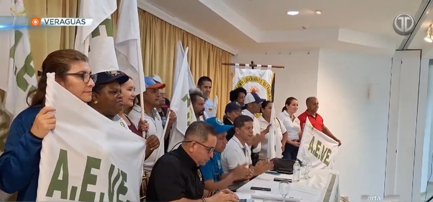 Docentes de AEVE convocan marcha