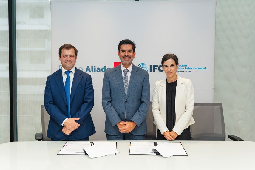 IFC otorgará una línea de crédito de hasta USD 30 millones para respaldar al Banco Aliado. IFC otorgará una línea de crédito de hasta USD 30 millones para respaldar al Banco Aliado.