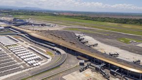 El modelo de gestión ambiental propuesto consigna responsabilidades y roles ambientales de todos los actores claves de la actividad aeroportuaria.