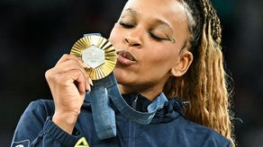 Juegos Olímpicos París 2024: La gimnasta Rebeca Andrade, la mayor medallista de Brasil