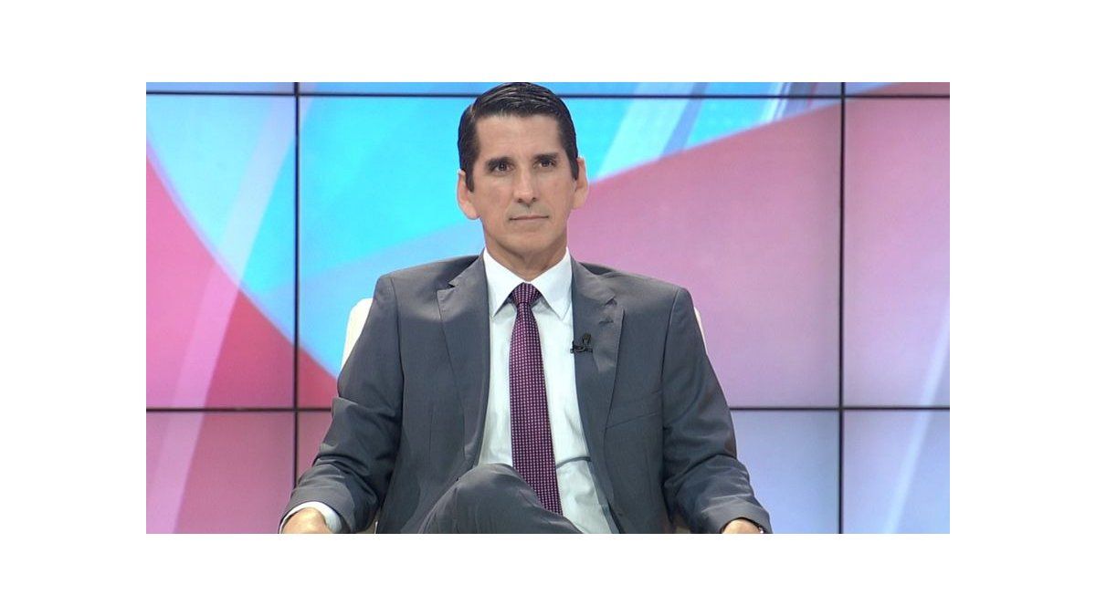 Roux asumirá como Presidente encargado del Cambio Democrático