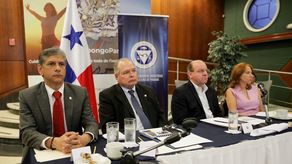 Cámara de Comercio recibe al ministro del MOP.