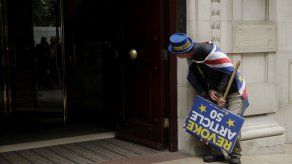 Opositores al Brexit dicen que nacionalismo puede debilitar