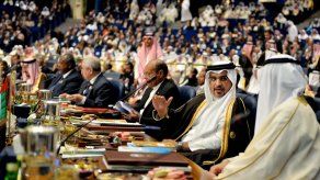 Catar critica a Irak y Egipto