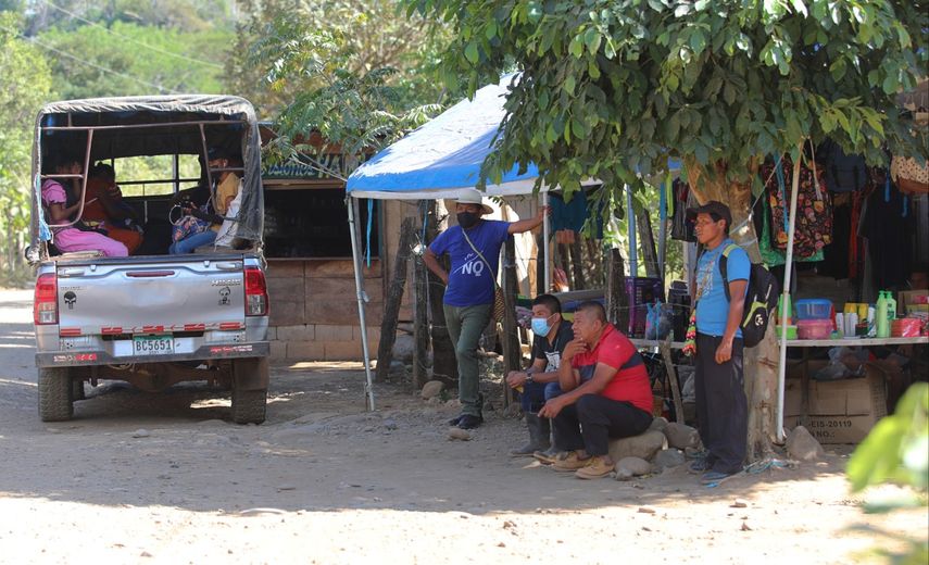 El TE indica que se han habilitado 337 centros de votación con 493 mesas distribuidas en las tres regiones electorales: Nidrini