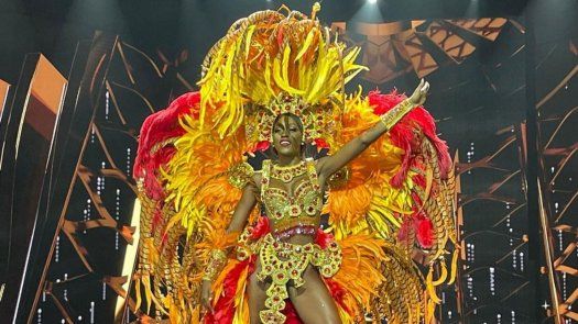 Katie Caicedo durante la competencia de Traje Nacional en el Miss Grand International 2021.