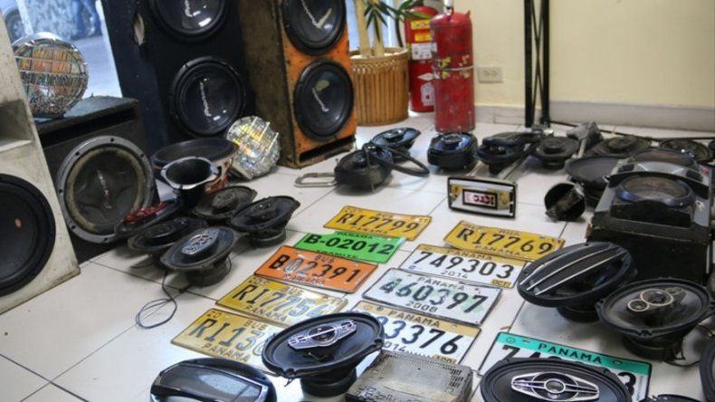 ATTT decomisa equipos de audio y vídeo en autobuses en Panamá Este