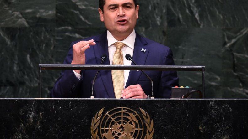 Presidente hondureño visitará Panamá para conocer el control de precios
