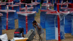 Confesionarios hechos por presos se instalan en el Parque Omar para la JMJ