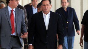 Navarro dice que aceptará resultados de elecciones