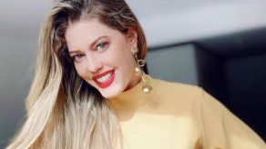 Lorna Cepeda logra récord en Panamá con Naturalmente Rubia.