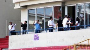 Proponentes recorren palcos del Rommel Fernández