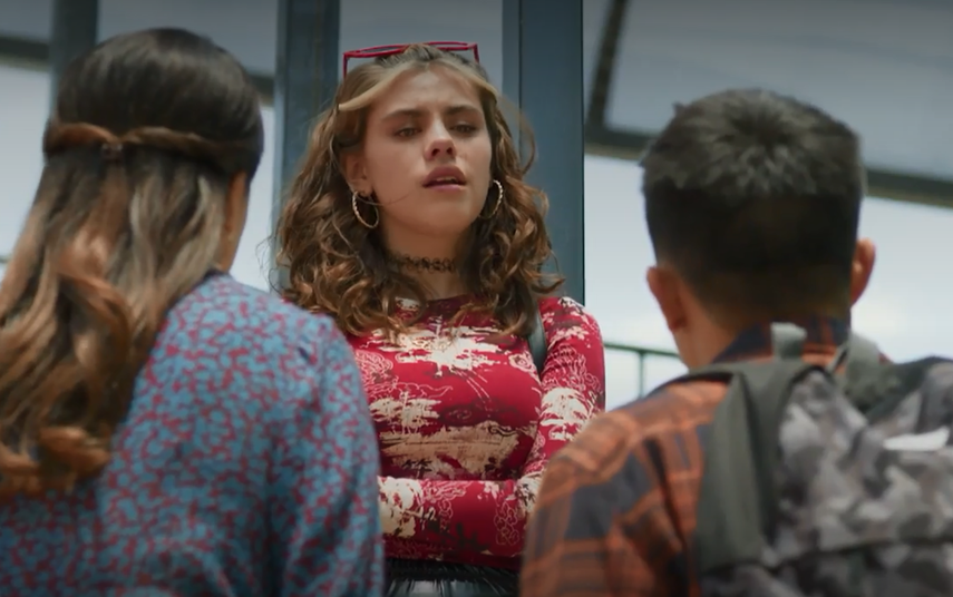 EL AMOR INVENCIBLE | Lola se despide de su madre y se marcha